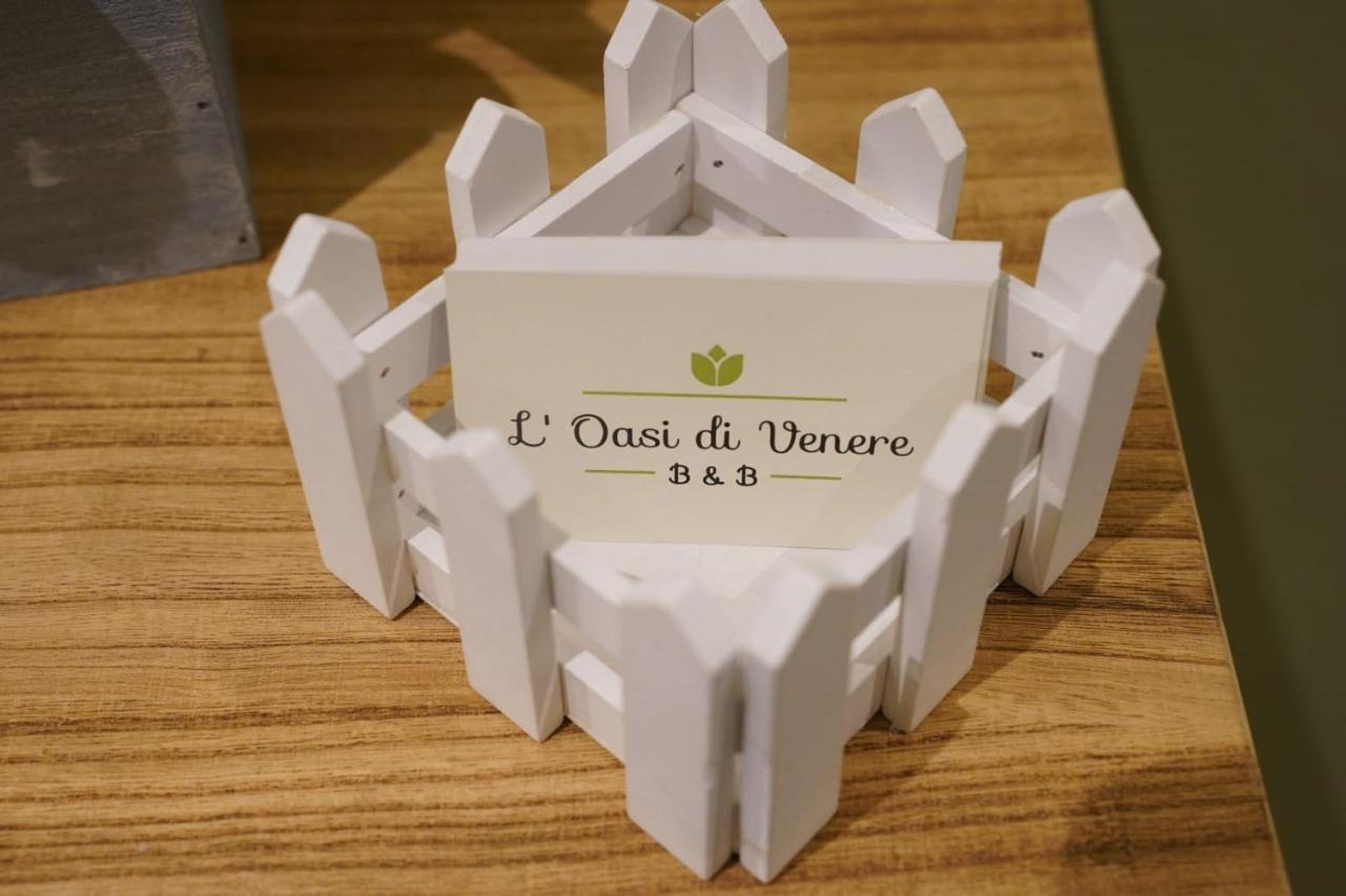 L'Oasi Di Venere Bed And Breakfast กาแซร์ตา ภายนอก รูปภาพ