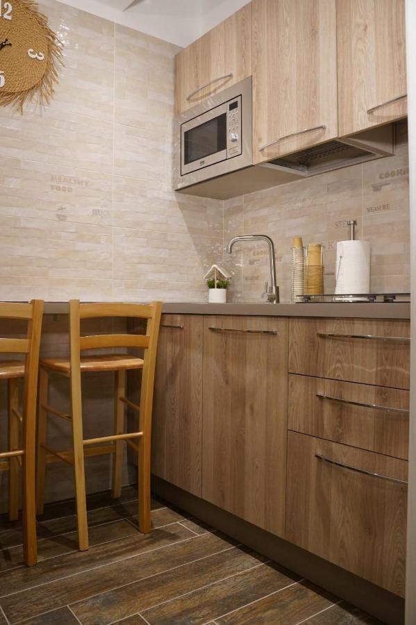 L'Oasi Di Venere Bed And Breakfast กาแซร์ตา ภายนอก รูปภาพ