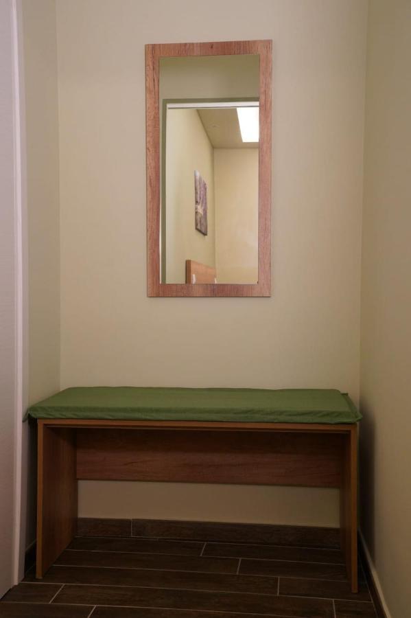 L'Oasi Di Venere Bed And Breakfast กาแซร์ตา ภายนอก รูปภาพ