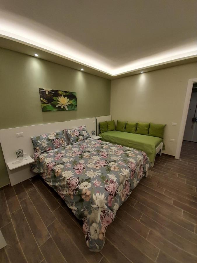 L'Oasi Di Venere Bed And Breakfast กาแซร์ตา ภายนอก รูปภาพ